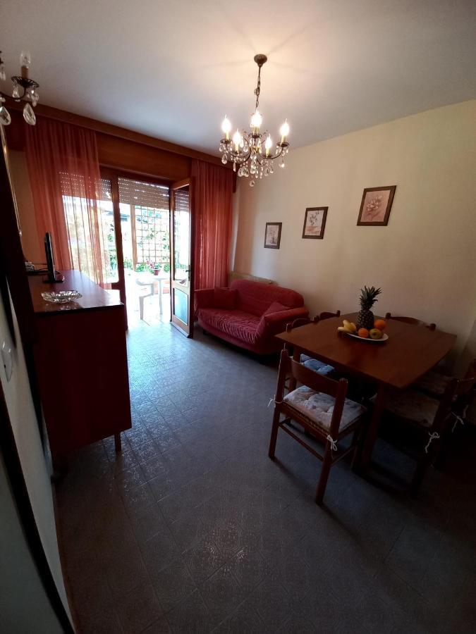 Villa Adria Lignano Sabbiadoro Buitenkant foto